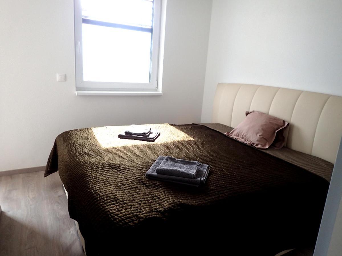 Apartment In The Old Town Bratislava Bagian luar foto