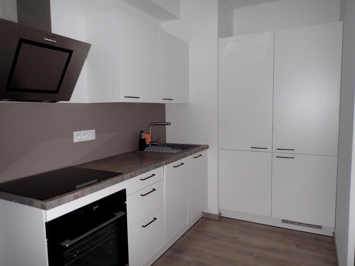 Apartment In The Old Town Bratislava Bagian luar foto