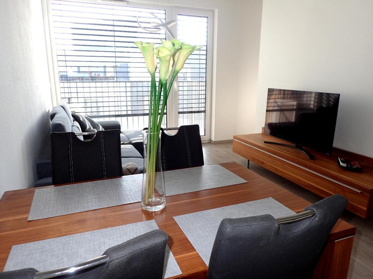 Apartment In The Old Town Bratislava Bagian luar foto