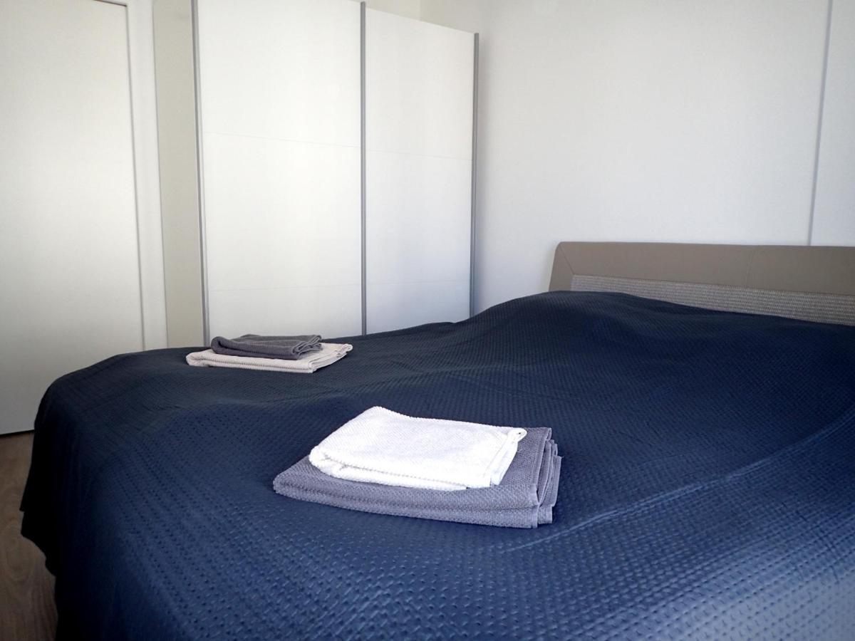 Apartment In The Old Town Bratislava Bagian luar foto